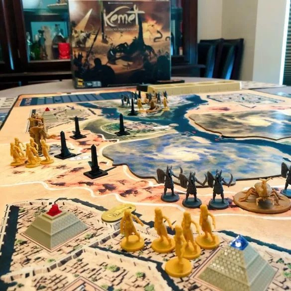 Kemet: Vér és homok